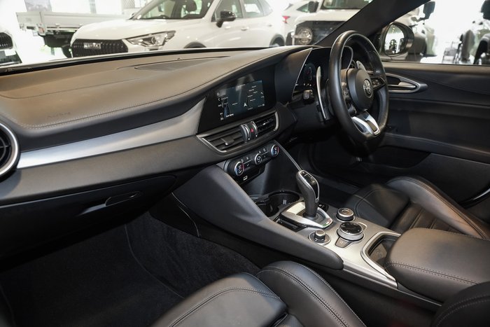 2023 Alfa Romeo Giulia Veloce