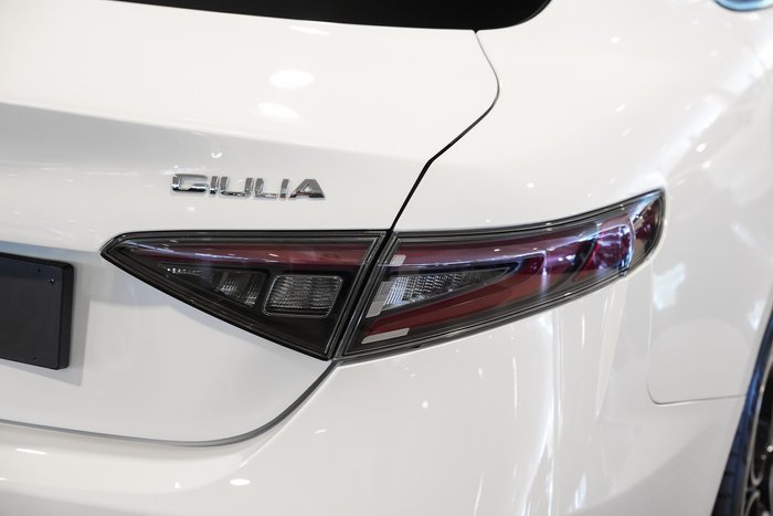 2023 Alfa Romeo Giulia Veloce