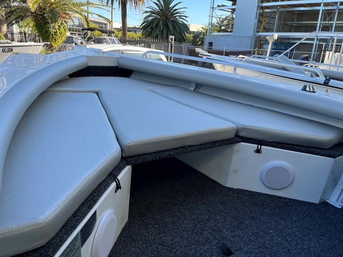 2023 Stacer 449 Crossfire SC SE