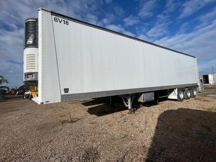 1998 Maxicube Triaxle 44' Refrigerated Pantec