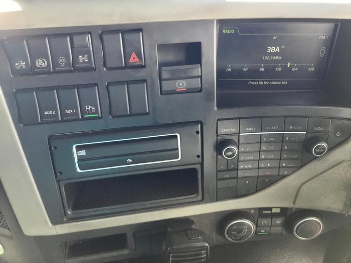 2018 Volvo Fm450 Scoop Purchase 2Avait $140000+Gst 830000Klm Be Quick FM 450 SLEEPER