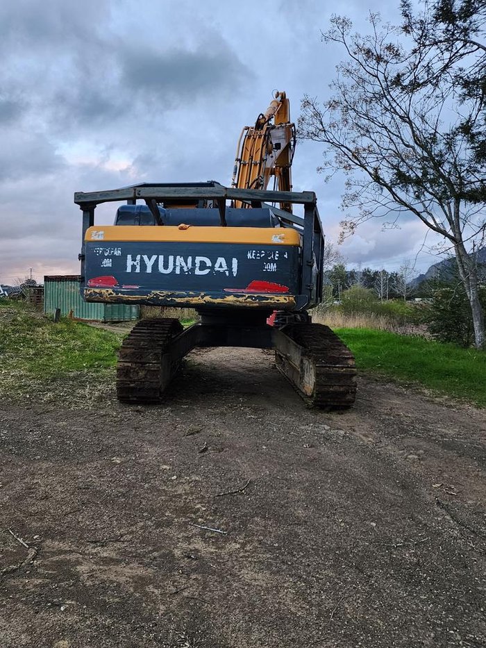 2017 Hyundai R320lc-9