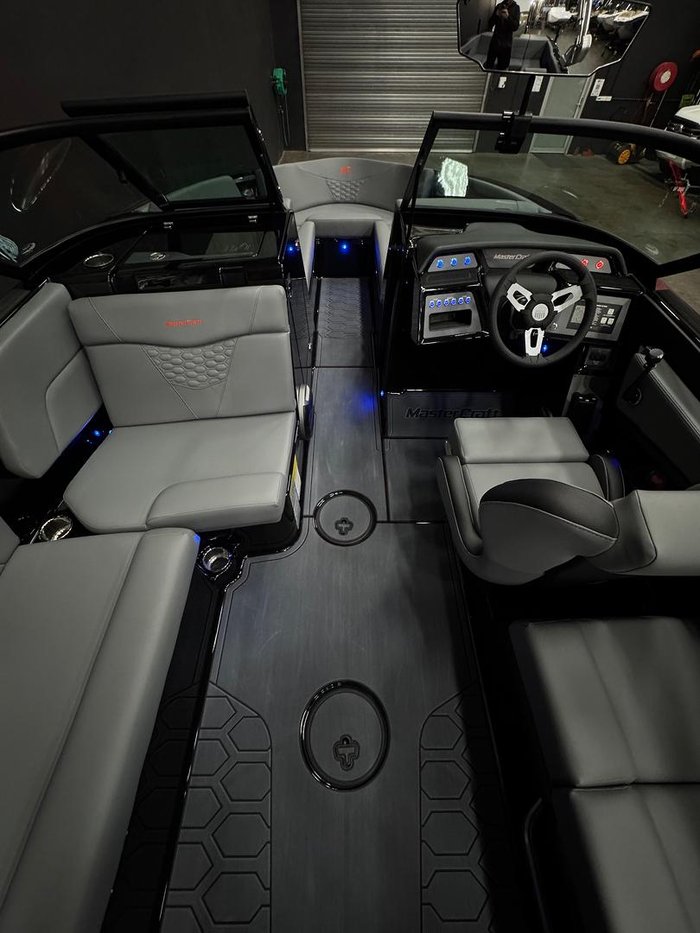 2026 MasterCraft NXT23