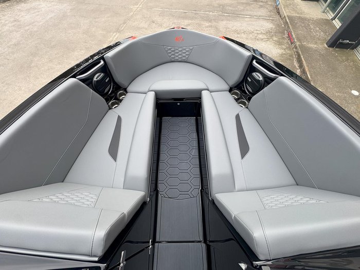 2026 MasterCraft NXT23