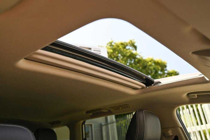 2023 LDV D90 Executive