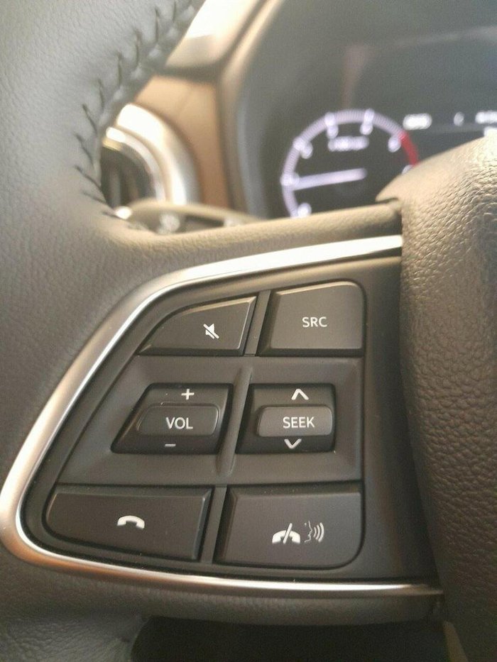 2023 Mahindra Scorpio Z8L 4X4 Dazzling Silver