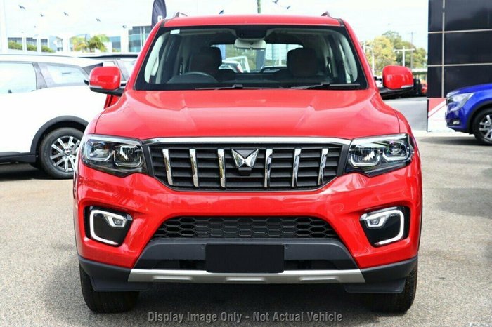 2023 Mahindra Scorpio Z8 4X4 Dazzling Silver