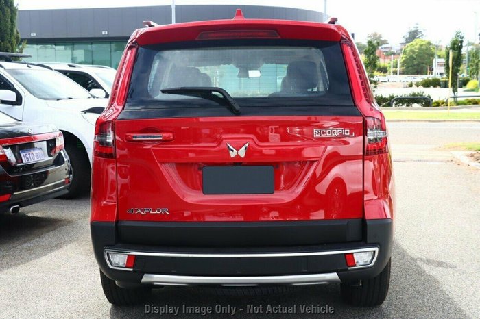 2023 Mahindra Scorpio Z8 4X4 Dazzling Silver