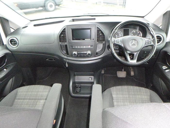2017 Mercedes-Benz Valente 116BlueTEC 447 Arctic White