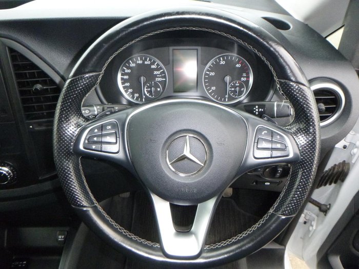 2017 Mercedes-Benz Valente 116BlueTEC 447 Arctic White
