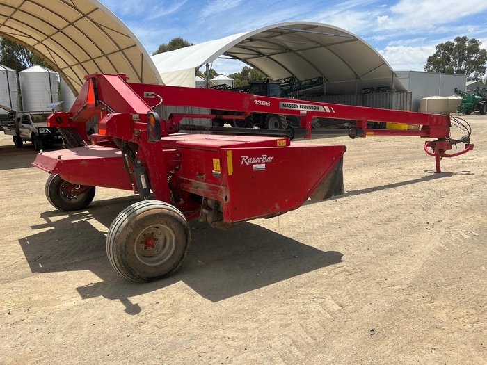 2017 Massey Ferguson 1386