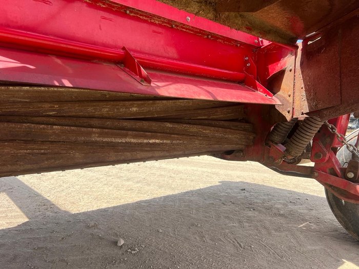 2017 Massey Ferguson 1386