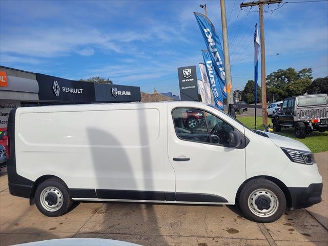 2023 Renault Trafic Pro X82 MY23 Glacier White - Solid