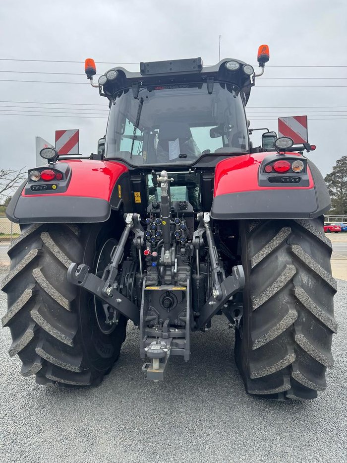 0 Massey Ferguson Demo 8732S Dyna -Vt Red