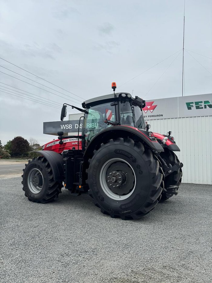 0 Massey Ferguson Demo 8732S Dyna -Vt Red