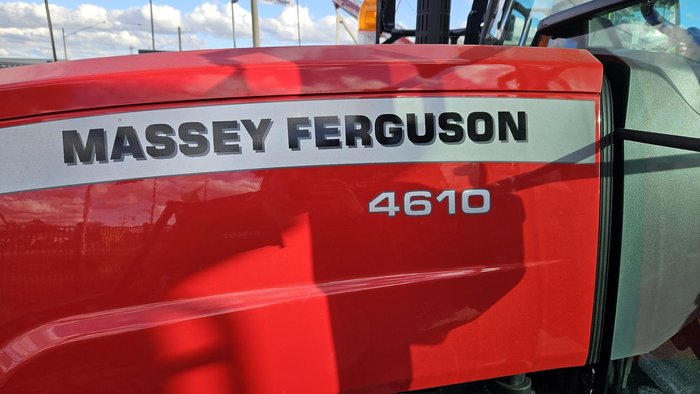 2022 Massey Ferguson 4610 Red
