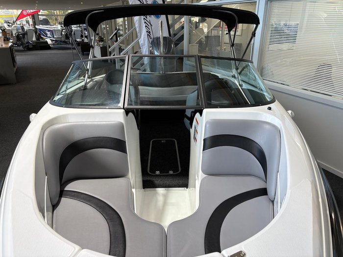 2023 Haines Signature 550BR