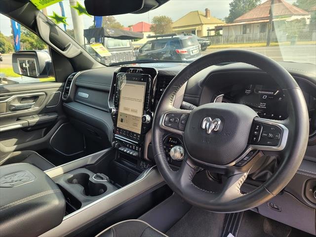 2023 RAM LARAMIE 1500 SPORT MY23 1500 Laramie Sport Crew Cab RamBox (with tonneau and bed divider) Bright White