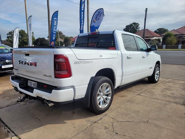 2023 RAM LARAMIE 1500 SPORT MY23 1500 Laramie Sport Crew Cab RamBox (with tonneau and bed divider) Bright White
