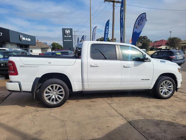 2023 RAM LARAMIE 1500 SPORT MY23 1500 Laramie Sport Crew Cab RamBox (with tonneau and bed divider) Bright White