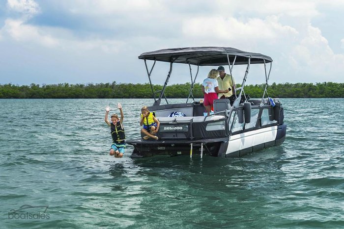 2024 SEA-DOO Switch
