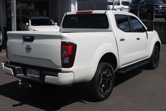 2024 Nissan Navara ST-X