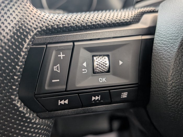 2025 Mitsubishi Triton GLX+