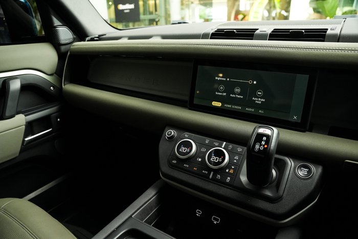 2023 Land Rover Defender 110 P400 S