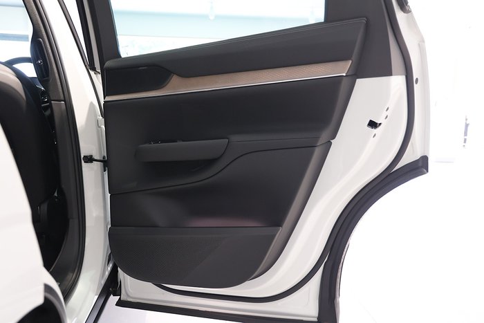 2025 Volvo EX90 Plus Twin Motor