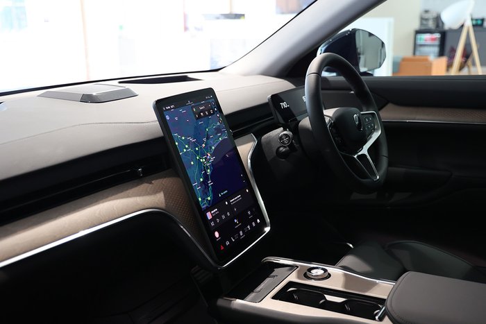 2025 Volvo EX90 Plus Twin Motor