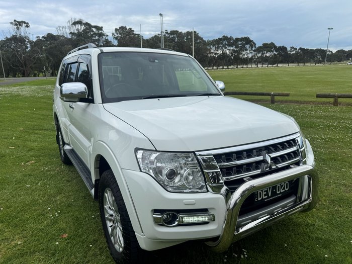 2017 Mitsubishi Pajero