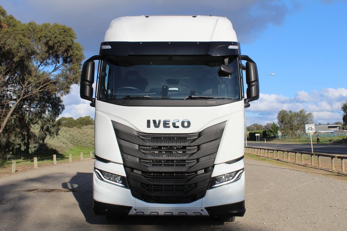 2024 Iveco S-WAY AS 550HP 6X4 HIGH ROOF (3200MM WB)