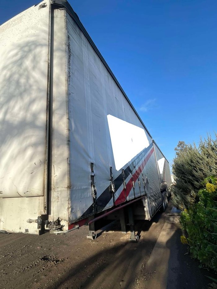 1999 Maxitrans B Double Curtainsider Double Drop Deck Combination