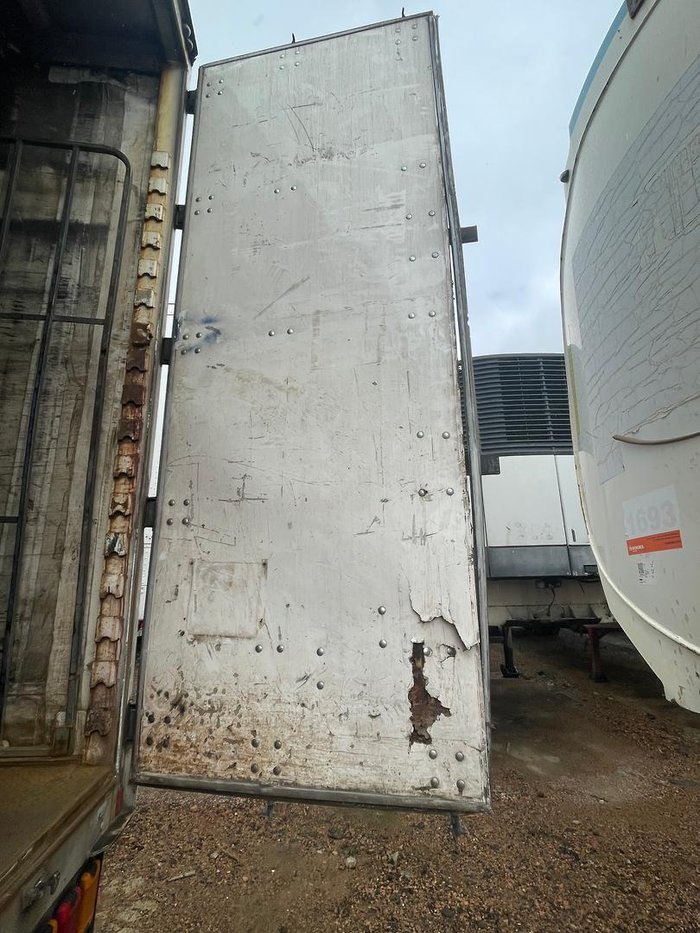 1999 Maxitrans B Double Curtainsider Double Drop Deck Combination