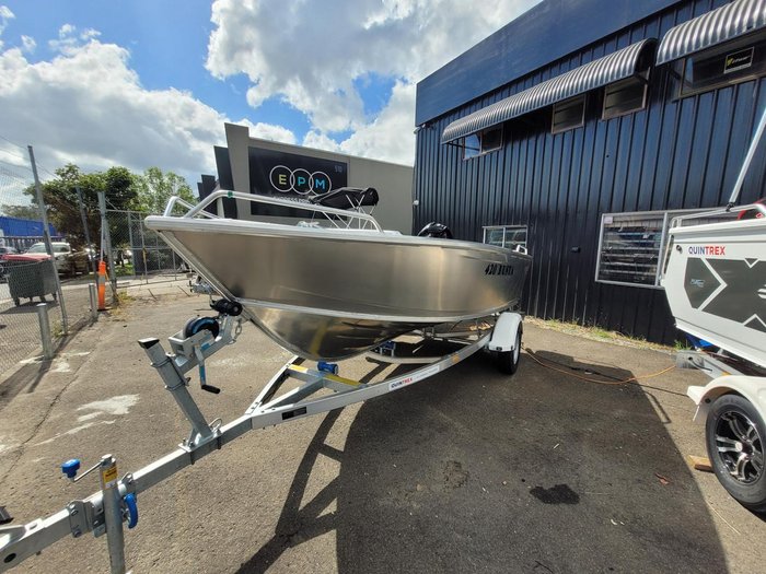 2026 QUINTREX 420 Busta