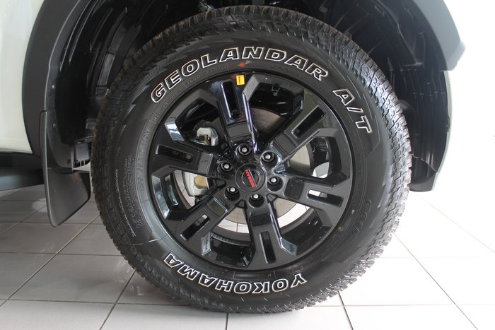 2025 Nissan Navara PRO-4X