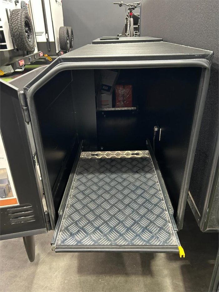 2025 Wonderland RV Hornet 2200 Rear Club Lounge