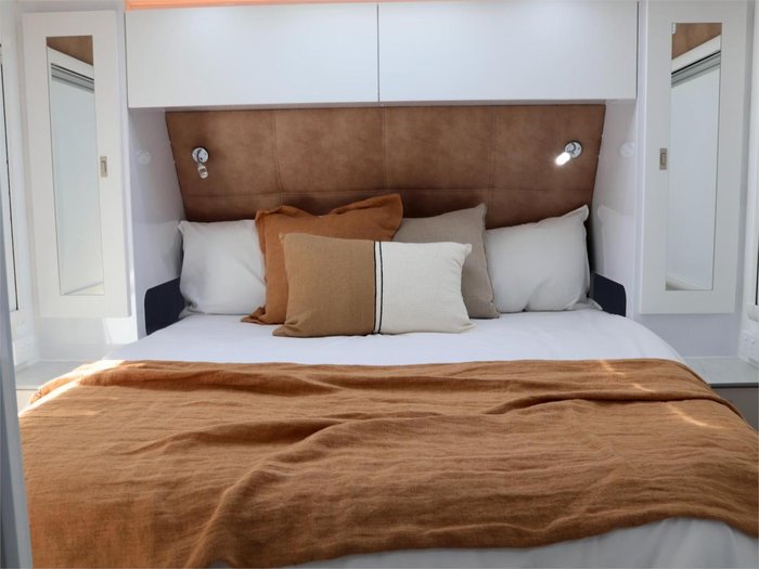 2025 Wonderland RV Hornet 2200 Rear Club Lounge