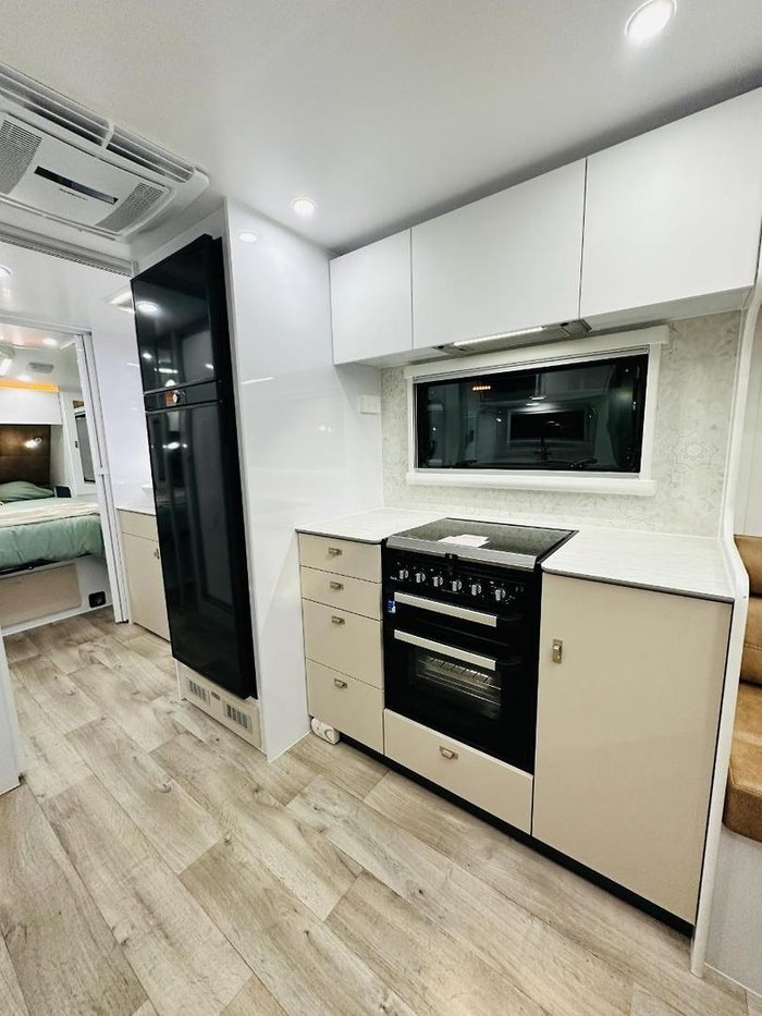 2025 Wonderland RV Hornet 2200 Rear Club Lounge