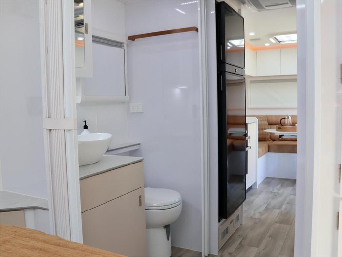 2025 Wonderland RV Hornet 2200 Rear Club Lounge