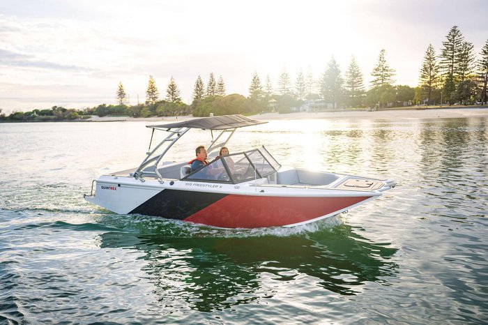 2024 QUINTREX 555 Freestyler X 150 S