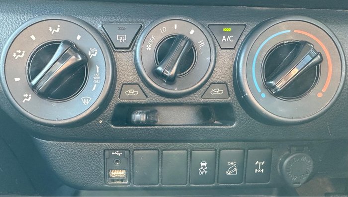 2020 Toyota Hilux SR GUN126R 4X4 Dual Range Glacier White