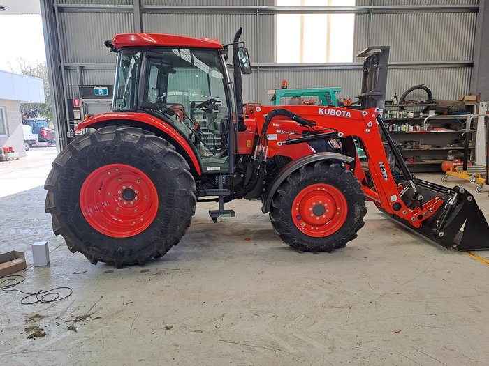 0 Kubota M9540 Cab Fel 4In1 - In Stock Now orange