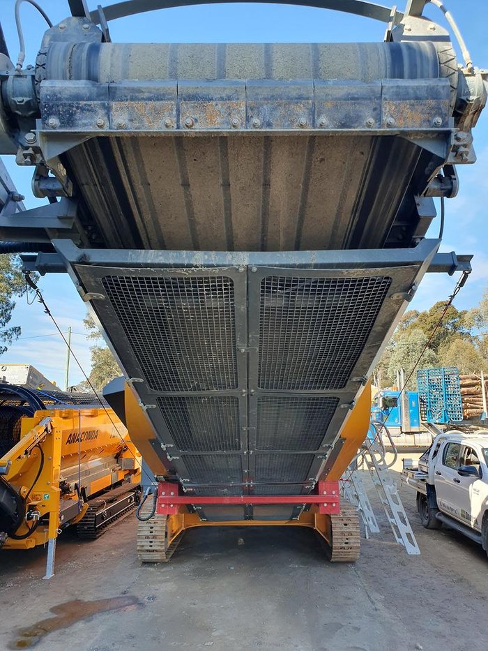 2022 Striker JQ1170 Yellow