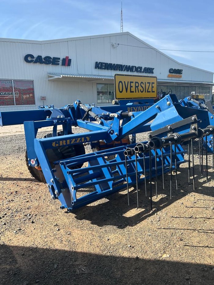 2023 Grizzly Wheel Track Renovator Blue