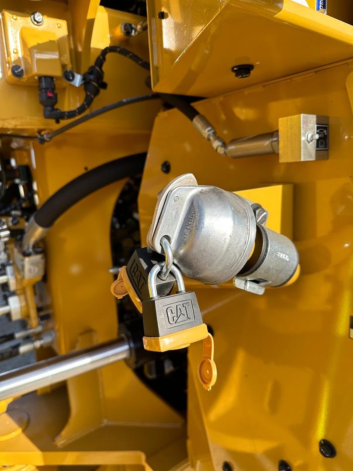 2023 Caterpillar 980M Yellow
