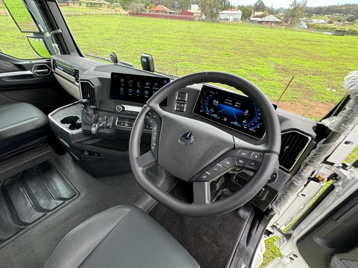 2024 Sinotruk Sitrak C7h