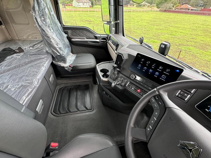2024 Sinotruk Sitrak C7h