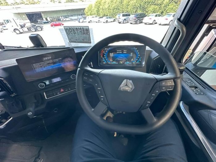 2024 Sinotruk Sitrak C7h