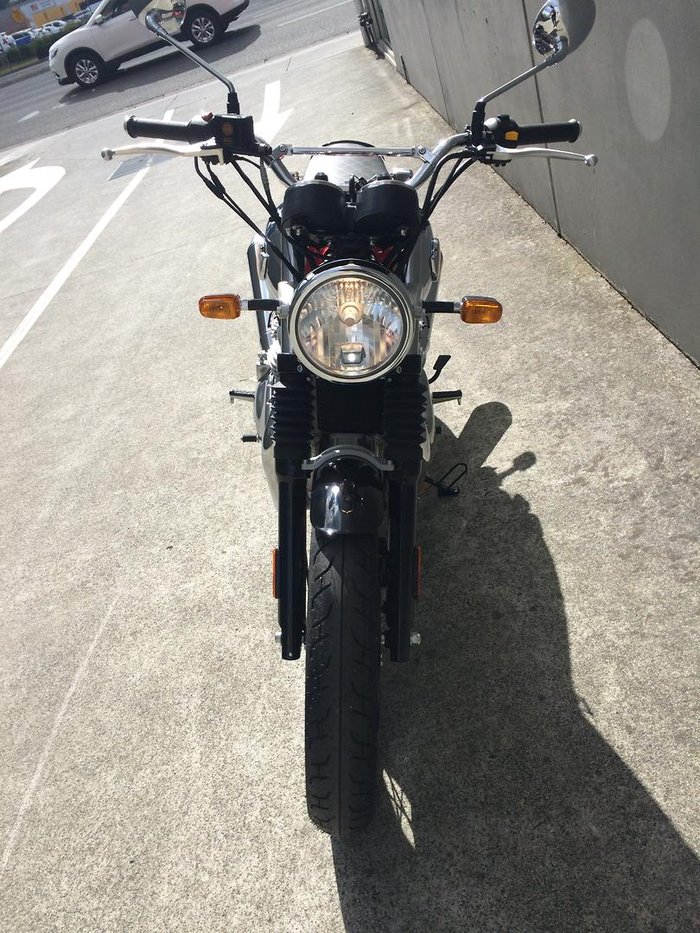 2023 Royal Enfield Interceptor 650 Chrome